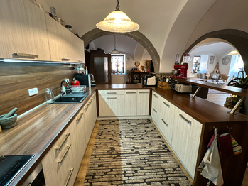 Prodej domu 260 m², Zadní Chodov