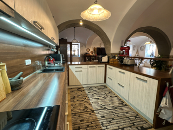 Prodej domu 260 m², Zadní Chodov