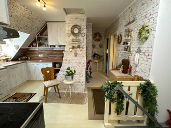 Prodej domu 260 m², Zadní Chodov