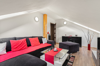 Prodej domu 285 m², Miřejovice
