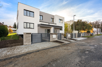 Prodej domu 275 m², Praha 4 - Kunratice