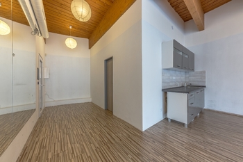 Pronájem kancelářských prostor 71 m², Praha 10 - Hostivař
