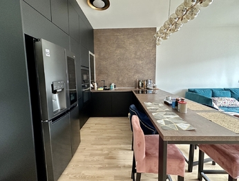 Pronájem bytu 4+kk v osobním vlastnictví 170 m², Praha 8 - Karlín