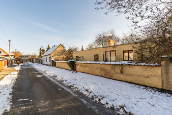 Prodej domu 140 m², Chrášťany