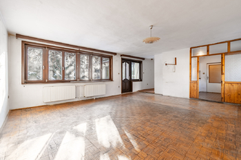 Prodej domu 140 m², Chrášťany