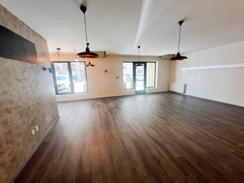 Pronájem obchodních prostor 75 m², Uherské Hradiště