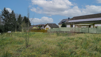 Pronájem pozemku 1443 m², Svaté Pole