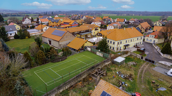 Pronájem pozemku 1443 m², Svaté Pole
