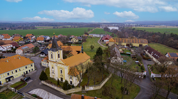 Pronájem pozemku 1443 m², Svaté Pole