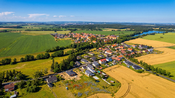 Pronájem pozemku 1443 m², Svaté Pole