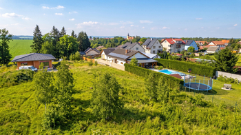 Pronájem pozemku 1443 m², Svaté Pole