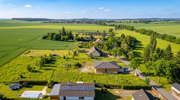 Pronájem pozemku 1443 m², Svaté Pole