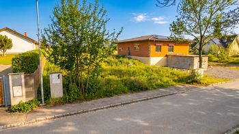 Pronájem pozemku 1443 m², Svaté Pole