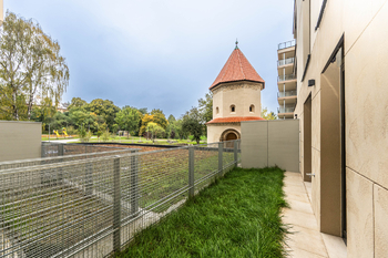 Pronájem bytu 2+kk v osobním vlastnictví 75 m², Praha 6 - Břevnov