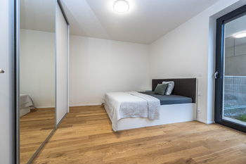 Pronájem bytu 2+kk v osobním vlastnictví 75 m², Praha 6 - Břevnov