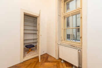 Pronájem bytu 5+1 v osobním vlastnictví 180 m², Praha 1 - Nové Město