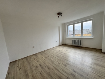 Pronájem bytu 2+1 v družstevním vlastnictví 54 m², Ostrava