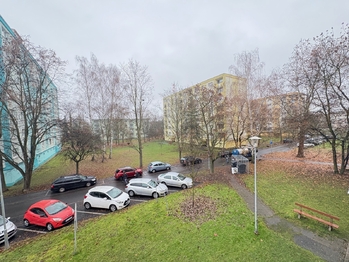 Výhled z oken - Prodej bytu 2+1 v družstevním vlastnictví 54 m², Teplice