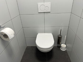 Pronájem výrobních prostor 451 m², Slavkov u Brna