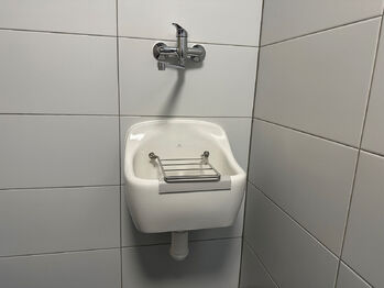 Pronájem výrobních prostor 451 m², Slavkov u Brna