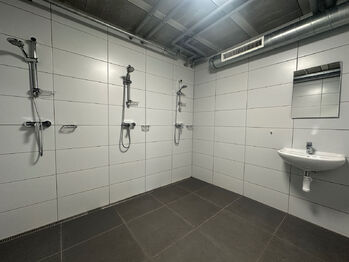 Pronájem výrobních prostor 451 m², Slavkov u Brna