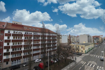 Výhled  - Pronájem bytu 1+kk v osobním vlastnictví 26 m², Praha 7 - Holešovice