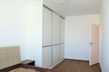 Pronájem bytu 4+kk v družstevním vlastnictví 90 m², Praha 5 - Hlubočepy
