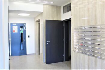 Pronájem bytu 4+kk v družstevním vlastnictví 90 m², Praha 5 - Hlubočepy