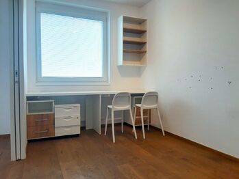 Pronájem bytu 4+kk v družstevním vlastnictví 90 m², Praha 5 - Hlubočepy