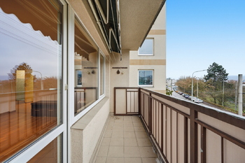 lodžie - Prodej bytu 3+1 v osobním vlastnictví 69 m², Ústí nad Labem