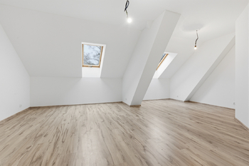 Prodej domu 172 m², Pozdeň