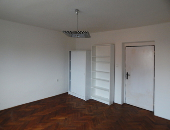 Pokoj - Prodej bytu 5+1 v osobním vlastnictví 200 m², Rakovník