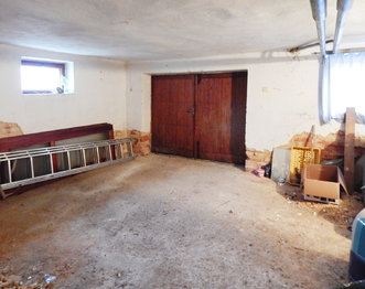 Garáž - Prodej bytu 5+1 v osobním vlastnictví 200 m², Rakovník