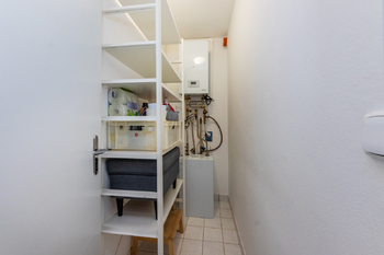 komora/ šatna - Pronájem bytu 1+kk v osobním vlastnictví 41 m², Praha 6 - Suchdol