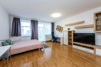 Pronájem bytu 1+kk v osobním vlastnictví 41 m², Praha 6 - Suchdol