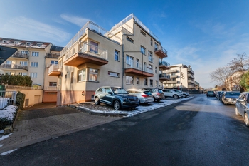 Pronájem bytu 1+kk v osobním vlastnictví 41 m², Praha 6 - Suchdol