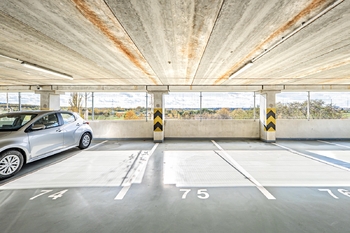 Pronájem garážového stání, Praha 9 - Černý Most