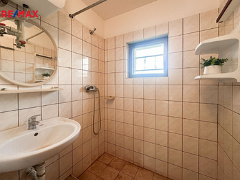 Prodej chaty / chalupy 45 m², Láz