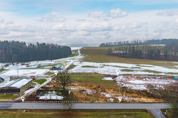 Prodej pozemku 6328 m², Líšnice