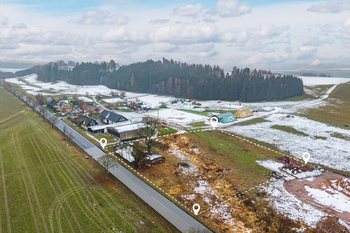 Prodej pozemku 6328 m², Líšnice