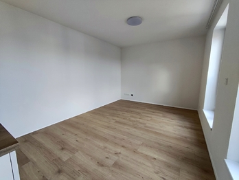 Pronájem bytu 1+kk v osobním vlastnictví 37 m², České Budějovice