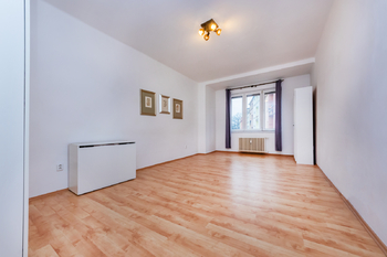 5. Obývací pokoj - Pronájem bytu 3+kk v osobním vlastnictví 81 m², Pardubice