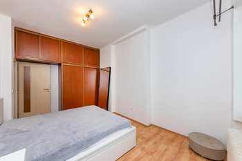7. Ložnice - Pronájem bytu 3+kk v osobním vlastnictví 81 m², Pardubice