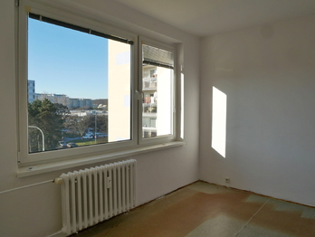 Pronájem bytu 3+1 v osobním vlastnictví 66 m², Praha 8 - Střížkov