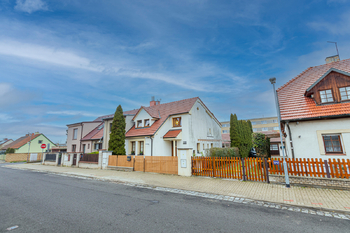Pohled na dům - Prodej domu 144 m², Roudnice nad Labem