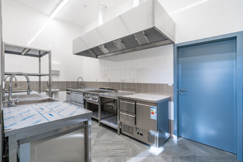 Prodej jiných prostor 1967 m², Karlovy Vary