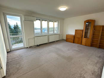 Prodej domu 350 m², Halže