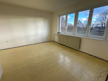 Prodej domu 350 m², Halže