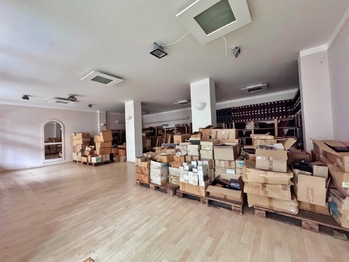 Prodej obchodních prostor 208 m², Hluboká nad Vltavou