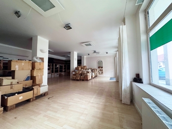 Prodej obchodních prostor 208 m², Hluboká nad Vltavou